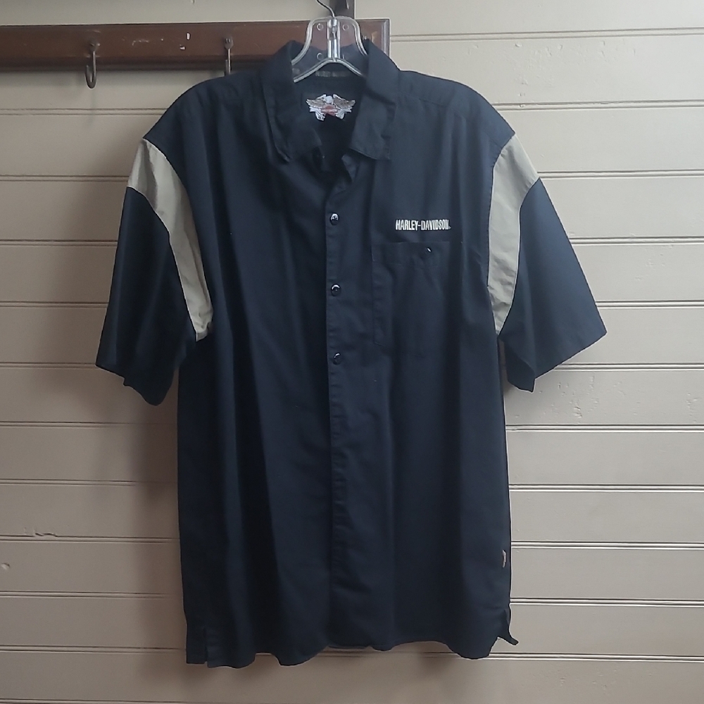 Harley-Davidson Men's Black and Cream Button Down T Shirt